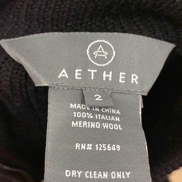 Aether Women’s Sweatshirt - Picture 2 of 3
